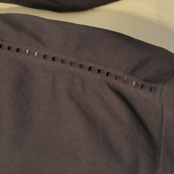 Athleta Perforated Long Sleeve Running Stretchy Athleasure Athletic tee Sz M - Picture 5 of 10